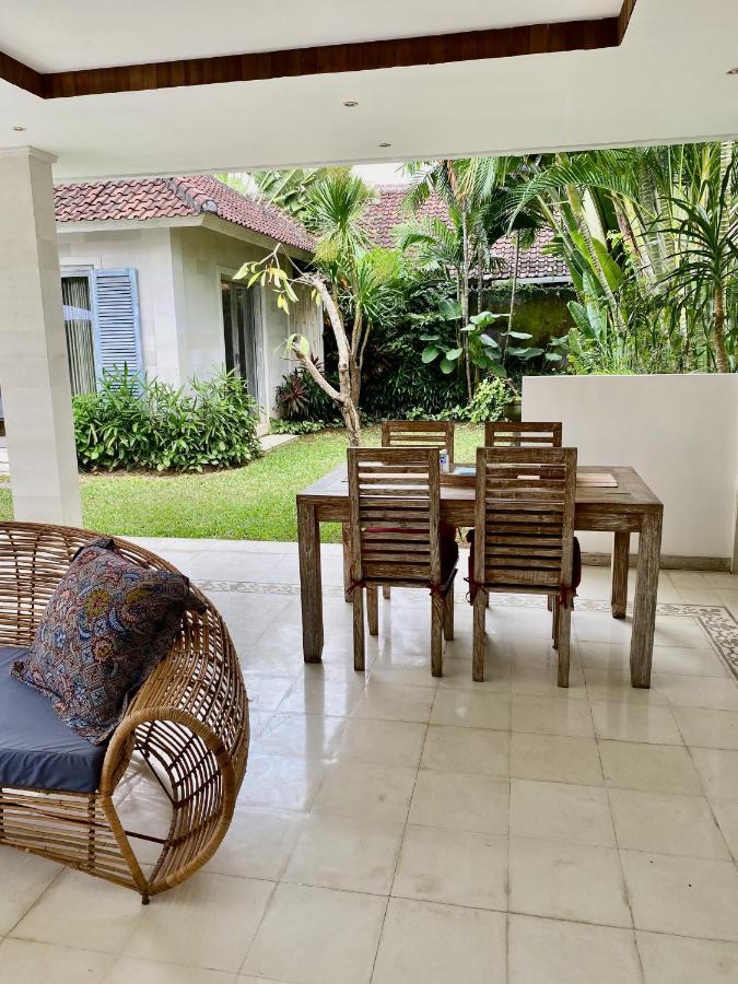 Villa Biru - 500M Batubelig Beach Canggu  Ngoại thất bức ảnh