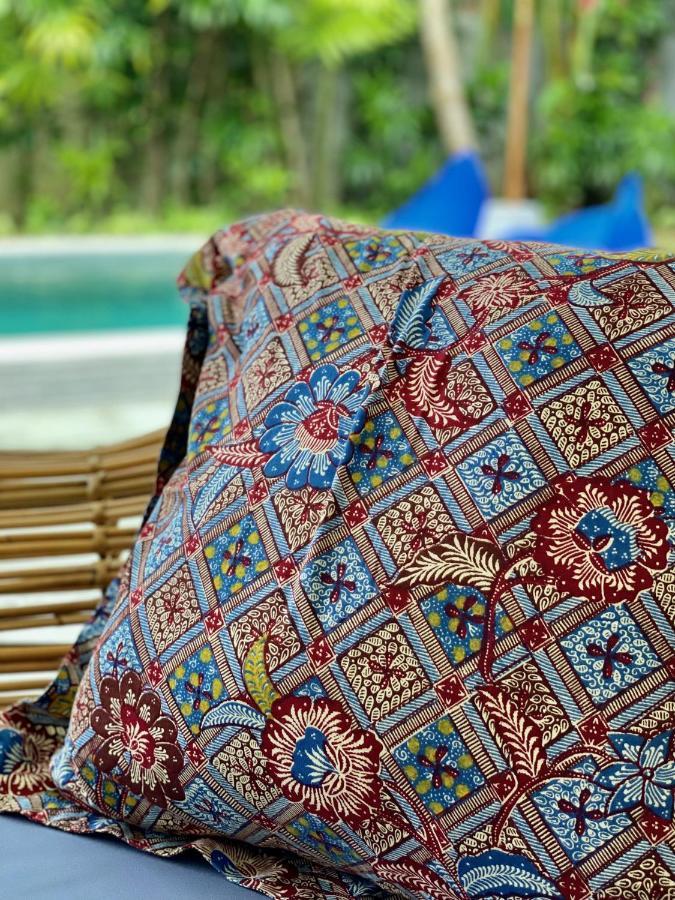 Villa Biru - 500M Batubelig Beach Canggu  Ngoại thất bức ảnh