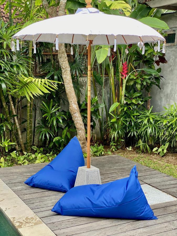 Villa Biru - 500M Batubelig Beach Canggu  Ngoại thất bức ảnh